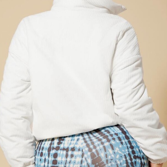 Shein Women's White Lightweight Puffer Jacket size small - Picture 4 of 5